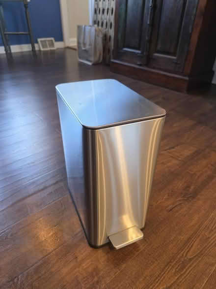 Photo of free Small Trash Bin (Millersville) #1