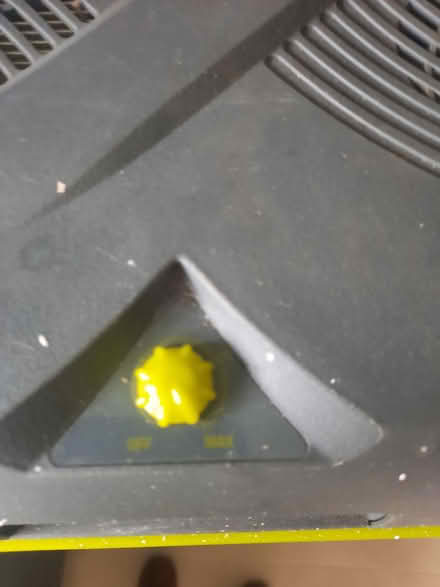 Photo of free Electric cool box (Calow S44) #3