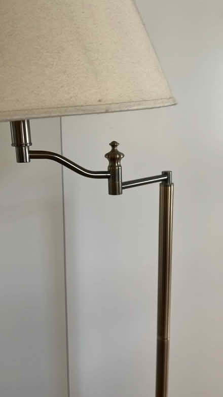 Photo of free elegant standard floor standing lamp (Holland Park W11) #2