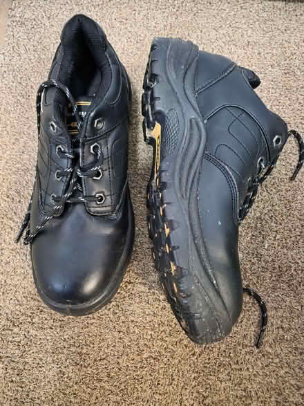 Photo of free Dunlop safety shoes steel toe cap (CT10) #1