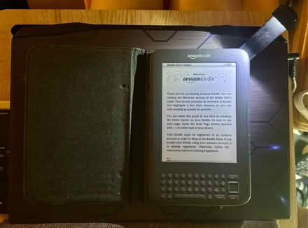 Photo of free Kindle keyboard in case with light (Hanworth RG12) #1