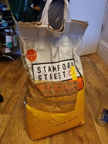 Photo of free Cat litter 10 litres (SE20) #3