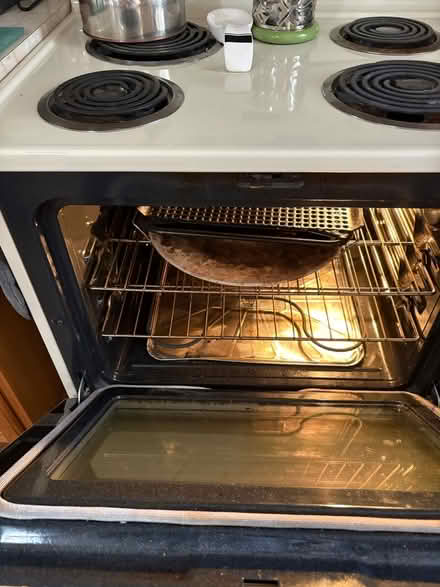 Photo of free Maytag electric range (Sparks) #1