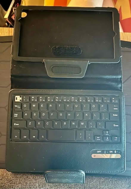 Photo of free Keyboard case for 7 inch tablet (Hanworth RG12) #1