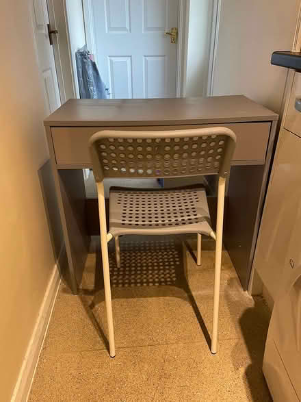 Photo of free Desk and chair (Frimley,Camberley GU16) #1
