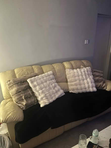 Photo of free sofa (Sawbridgeworth CM21) #3