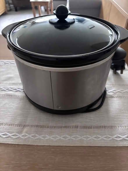 Photo of free Slow cooker (Surbiton KT6) #2