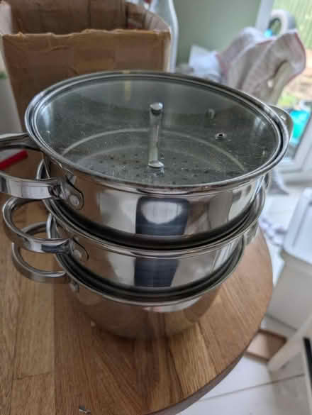 Photo of free 3 tier streamer (Caerau CF5) #2