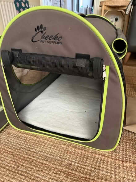 Photo of free Travel dog crate small to medium (S35 Chapeltown) #2