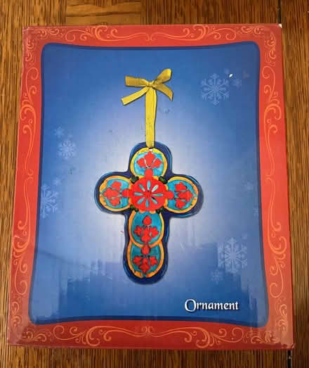 Photo of free ornament or window glass (Springfield, Delco) #3