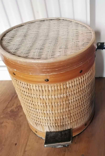 Photo of free Pedal bin (Bathwick) (North Road) #1