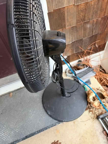 Photo of free Pedestal Fan (Ann Arbor (Scio)) #2