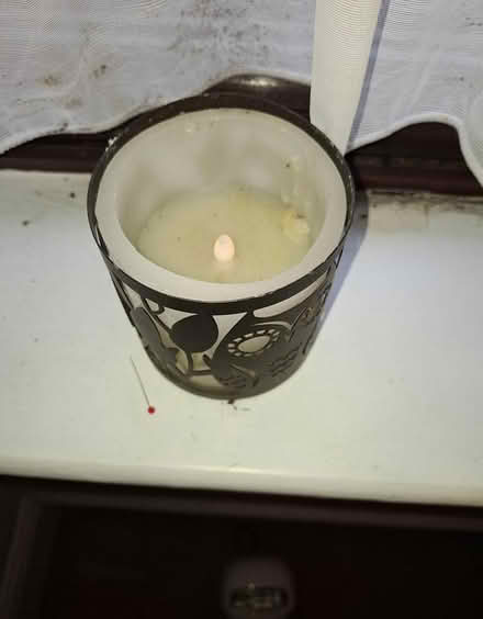 Photo of free Battery op candle & holder (BR3 Beckenham Rd tram stop) #3