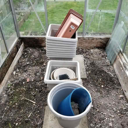 Photo of free Plastic pots (Walsworth SG4) #1