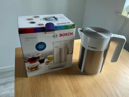 Photo of free Bosch kettle, no base (Deer Park OX28) #1