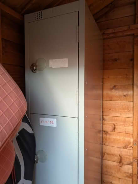 Photo of free set of lockers (WA10) #2