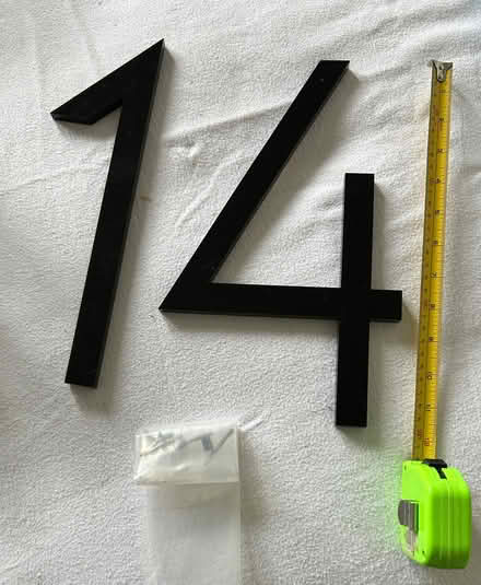 Photo of free 4 and a 1 house number (The Nurserylands TW12) #1