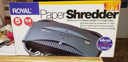 Photo of free Strip Cut Paper Shredder, zip code 20905 #1