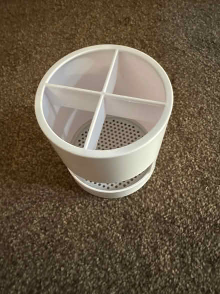 Photo of free Pencil or utensil pot (Finsbury Park N7) #2