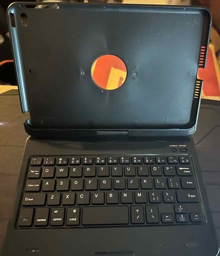 Photo of free Bluetooth keyboard case for iPad mini 3 (Hanworth RG12) #1