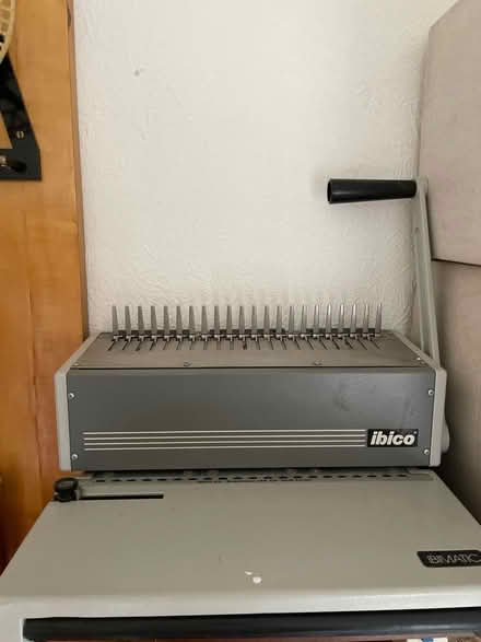Photo of free Ring binders and binding machine (BR6) #3