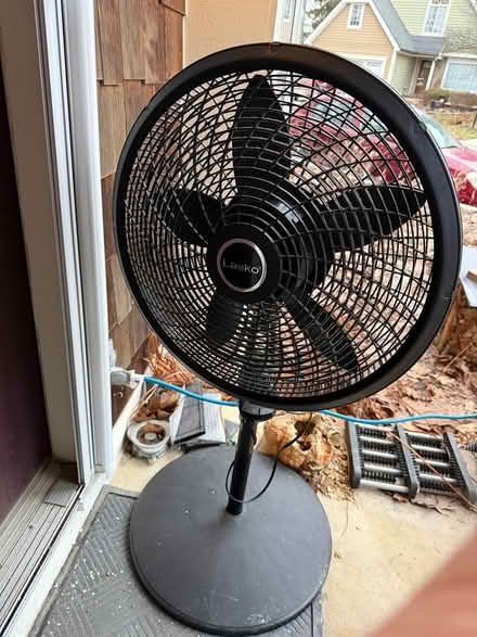 Photo of free Pedestal Fan (Ann Arbor (Scio)) #1