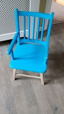 Photo of free childs wooden chair (L25) #1