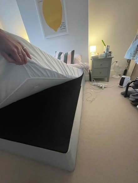 Photo of free Double bed base + mattress (Earlsfield SW18) #4