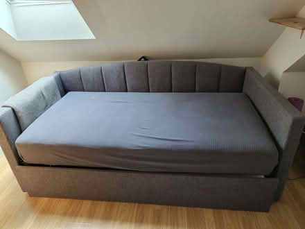 Photo of free Large super comfy grey daybed/sofa (Cowley OX4) #1