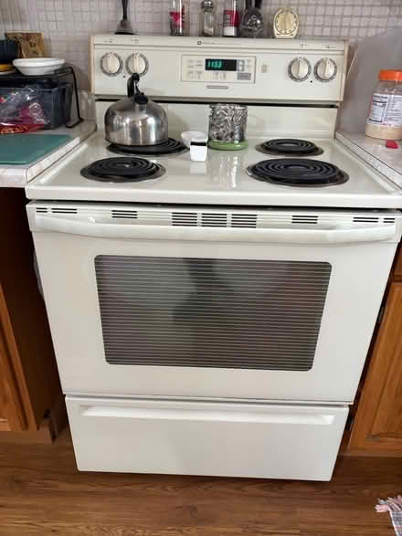 Photo of free Maytag electric range (Sparks) #2