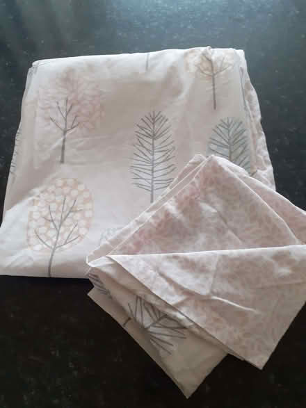 Photo of free Duvet Cover (single) (Kingsway) #1