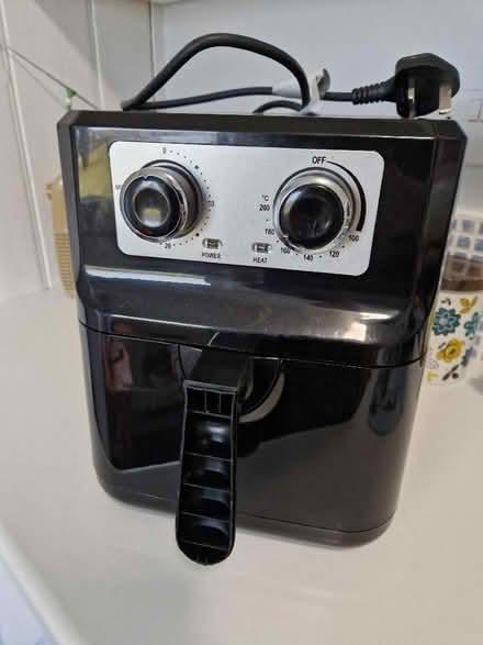 Photo of free Airfryer (Ore TN34) #1