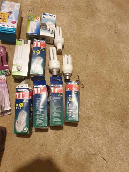 Photo of free Job lot of filament bulbs and some fluorescent (Trowbridge BA14) #1