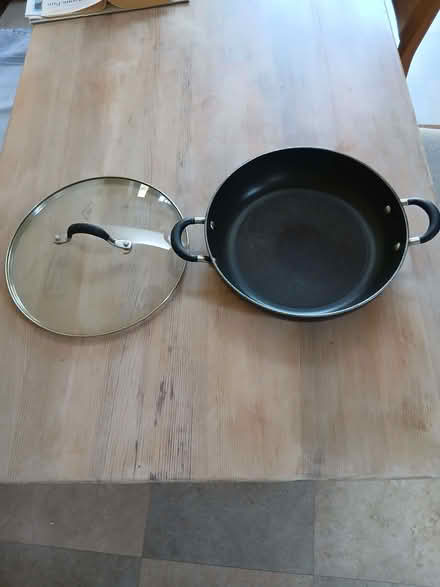 Photo of free big pan (Barnard's Green WR14) #1