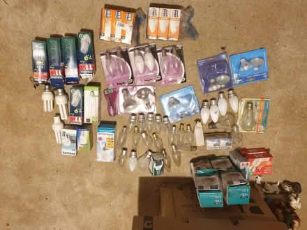 Photo of free Job lot of filament bulbs and some fluorescent (Trowbridge BA14) #2