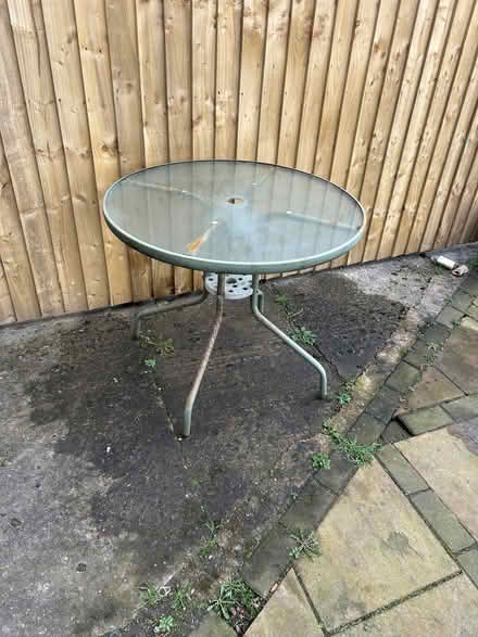 Photo of free Garden table (Saltney Ferry CH4) #1