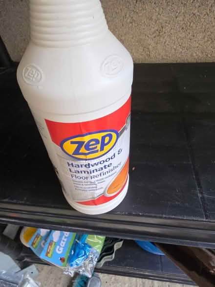 Photo of free Laminate and hardwood floor cleaner (Wrose BD2) #1