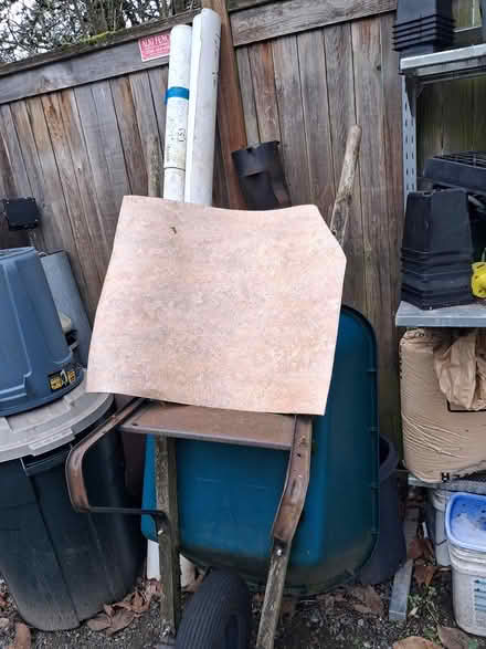 Photo of free linoleum square 14x15" for projects (Bryant) #1