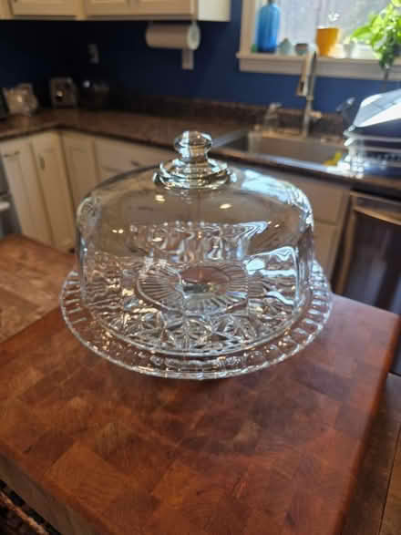 Photo of free Glass Cake/Pie Stand with Cover (Millersville) #1