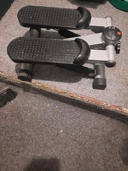 Photo of free Stepper (Erith, Kent DA8 3HU) #2