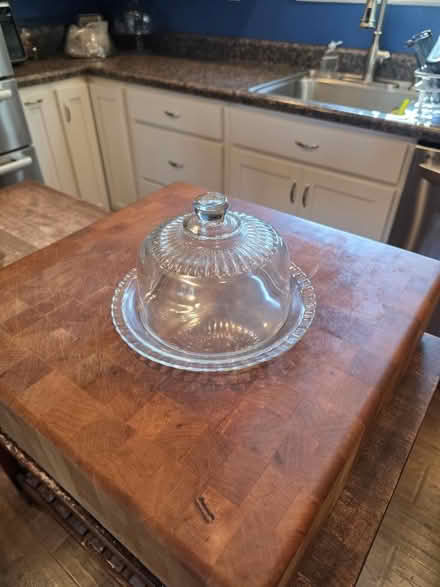 Photo of free Small Glass Thing (Millersville) #1