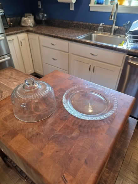 Photo of free Small Glass Thing (Millersville) #2