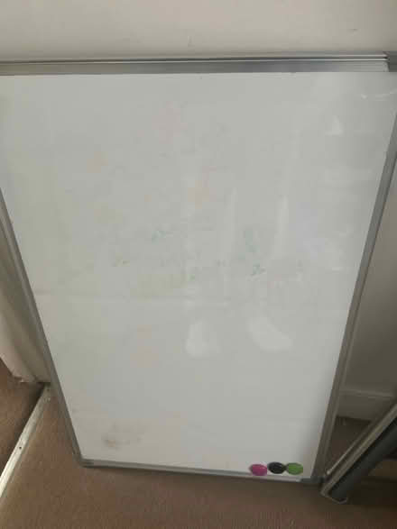 Photo of free Magnetic whiteboard (Twickenham TW1) #1