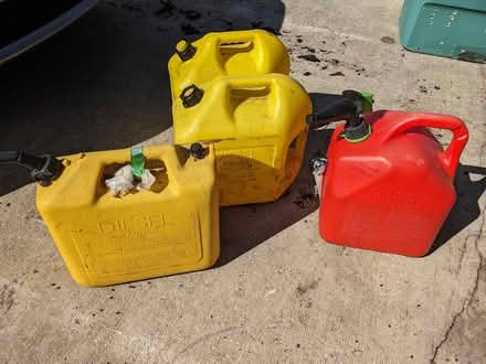Photo of free Gas and diesel fuel cans (Deltona) #1
