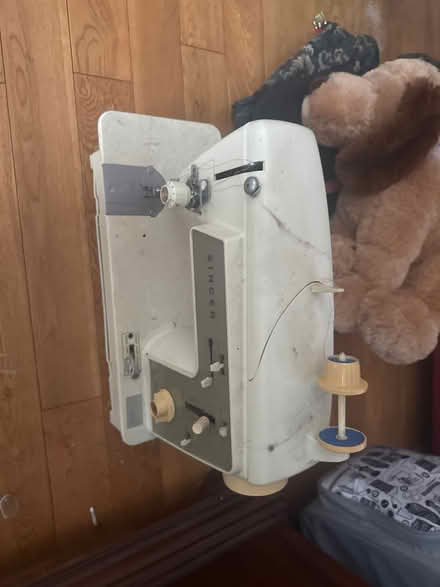 Photo of free Sewing machines not working (Rolling Meadows) #4
