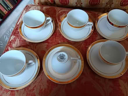 Photo of free Set of 6 Tea Cups & Saucers (Newton Abbot TQ12) #2