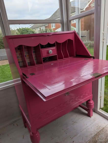 Photo of free Bureau (Brampton PE28) #2