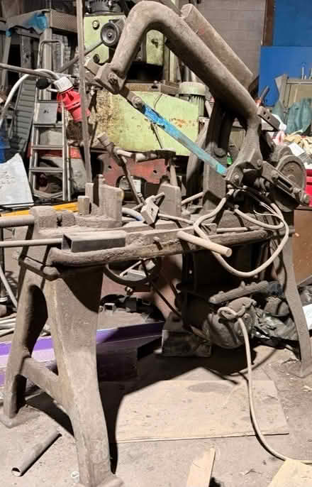 Photo of free Old/vintage mechanical hacksaw (Bordesley Green B9) #2