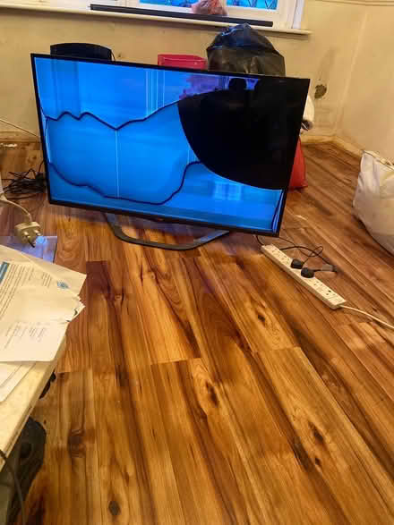 Photo of free Large lg tv (Selsdon) #1