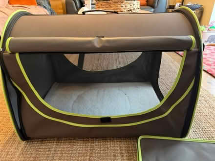 Photo of free Travel dog crate small to medium (S35 Chapeltown) #1